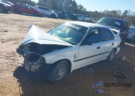 1998 Honda Civic Lx z USA, uszkodzony, nr VIN 2HGEJ6574WH613305